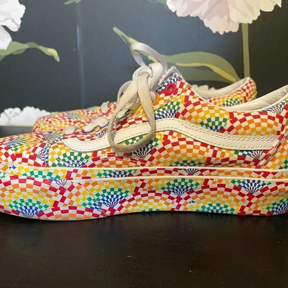 Van Rainbow Old Skool Platforms Sneakers - Picture 6 of 8